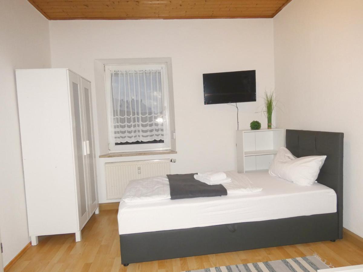Sunnyhome Monteurwohnungen Und Apartments In Weiden Weiden in der Oberpfalz Eksteriør bilde