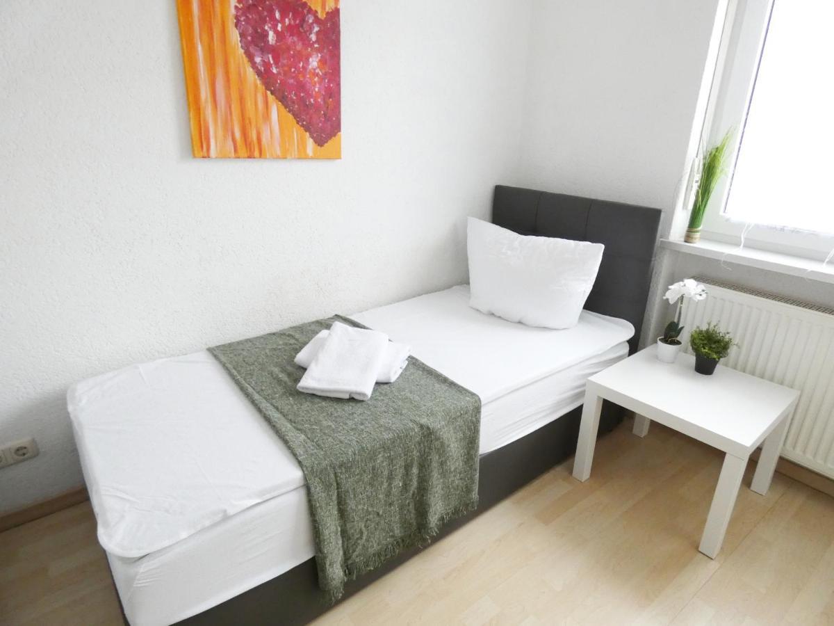 Sunnyhome Monteurwohnungen Und Apartments In Weiden Weiden in der Oberpfalz Eksteriør bilde